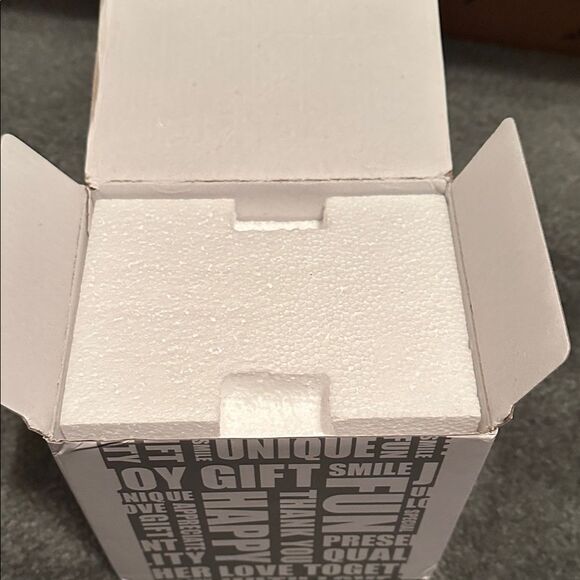 Nurses mug / we can’t fix stupid but we can sedate it
Tstars Novelty Mug - Picture 4 of 5